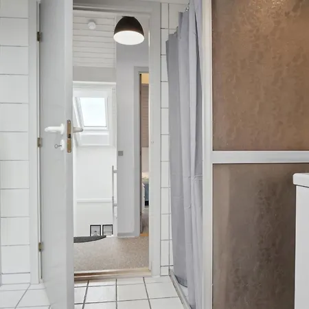 Apartament Withulf - 2-3km From The Sea By Interhome