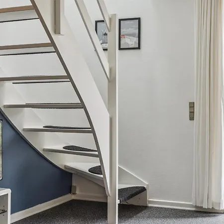 Apartament Withulf - 2-3km From The Sea By Interhome